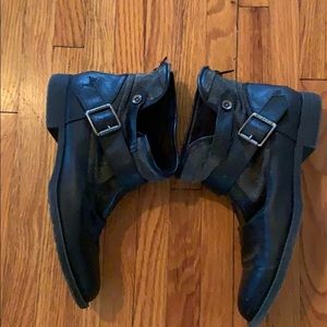 BLOWFISH flat ankle boots